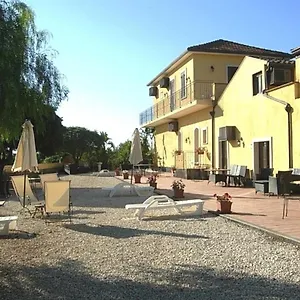 Vakantieboerderij Oasi Del Fiumefreddo, Fiumefreddo di Sicilia